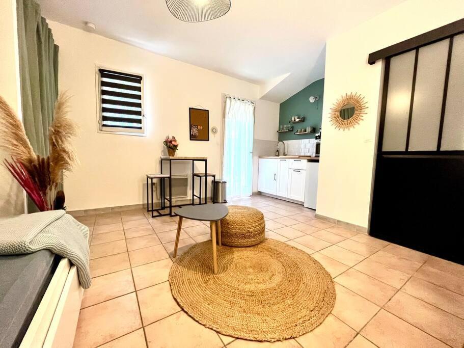 Aix-En-Provence, Cosy Studio Proche Toutes Commodites, Linges Fournis Kültér fotó